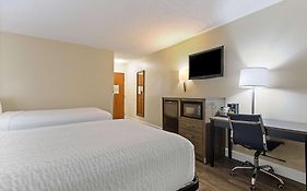 Clarion Pointe Savannah Gateway I-95